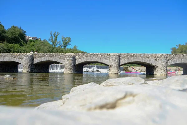 Travel Photo of kayakers on the River Ardeche in southern France — Stock Photo, Image