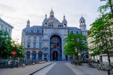 Antwerp, Belçika-Haziran 2019: Antwerp Merkez Tren İstasyonu