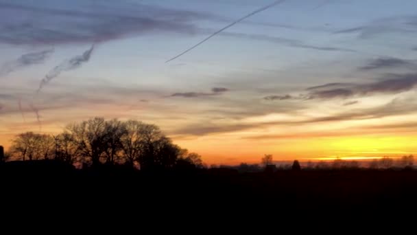 4K Panning wideo Scena kolorowego zachodu słońca — Wideo stockowe
