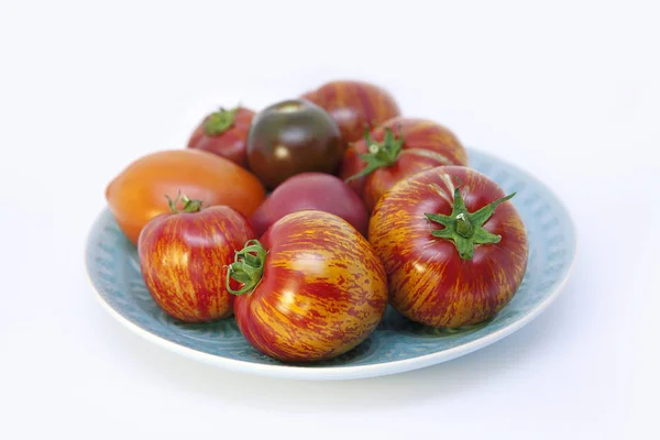 Tomates Mûres Brillantes Orange Rose Noires Avec Des Queues Vertes — Photo
