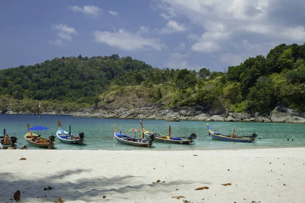 Beautiful Exotic Boats Lagoon Seascape Transparent Azure Water Coast Tropical — Stock Photo, Image