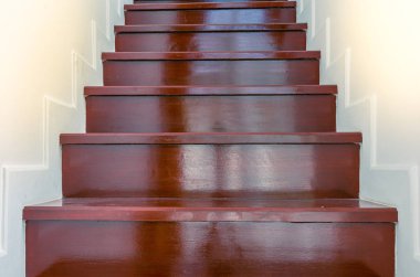 Modern ahşap parke tarzı merdiven