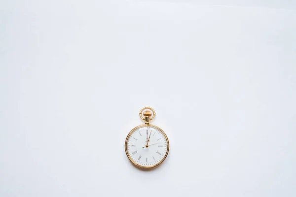 Primo Piano Orologio Oro Vintage Isolato Sfondo Bianco — Foto Stock