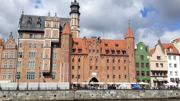 Widok Miasto Tradycyjną Architekturą Ciągu Dnia — Zdjęcie stockowe