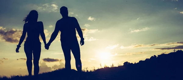 Silhouette Couple Holding Hands Sunset — Stock Photo, Image