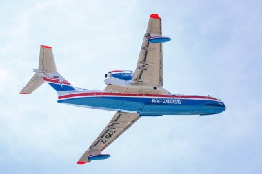 Taganrog, Rusya, 19 Mayıs 2018: Halka açık anonim şirketler Beriev uçak gün açık. Be-200es uçak, arka görünümü içinde