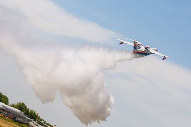 Taganrog, Rusya, 19 Mayıs 2018: Halka açık anonim şirketler Beriev uçak gün açık. Be-200es atar su