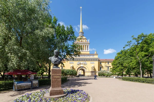 Росія Санкт Петербург Травня 2018 Перегляд Адміралтейство Будівлі Пам Ятника — стокове фото