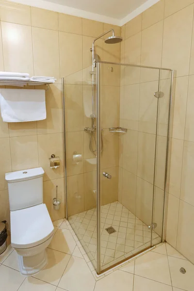 Modern Banyo Küçük Bir Otel — Stok fotoğraf