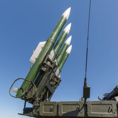 Kadamovskiy eğitim alanı, Rostov bölgesi, Rusya, 26 Ağustos 2018: Uluslararası askeri teknik forum ordu-2018. Modern Rus askeri mobil radar istasyonu 1l 119