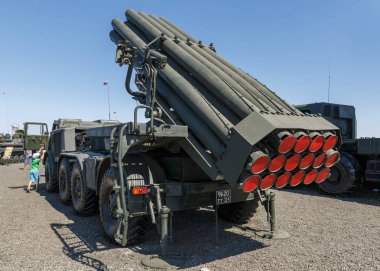 Kadamovskiy eğitim alanı, Rostov bölgesi, Rusya, 26 Ağustos 2018: Uluslararası askeri teknik forum ordu-2018. Kendinden tahrikli kıyı topçu sistemi A-222_c 1 Bereg