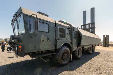 Kadamovskiy eğitim alanı, Rostov bölgesi, Rusya, 26 Ağustos 2018: Uluslararası askeri teknik forum ordu-2018. Kendinden tahrikli kıyı topçu sistemi A-222_c 1 Bereg