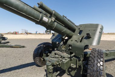 Kadamovskiy eğitim alanı, Rostov bölgesi, Rusya, 26 Ağustos 2018: Uluslararası askeri teknik forum ordu-2018. Kendinden tahrikli kıyı topçu sistemi A-222_c 1 Bereg