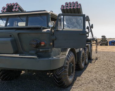Kadamovskiy eğitim alanı, Rostov bölgesi, Rusya, 26 Ağustos 2018: Uluslararası askeri teknik forum ordu-2018. Kendinden tahrikli kıyı topçu sistemi A-222_c 1 Bereg