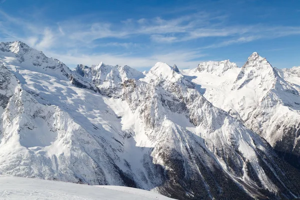 Cordillera Las Montañas Del Cáucaso Cerca Ciudad Dombay Rusia Día — Foto de Stock