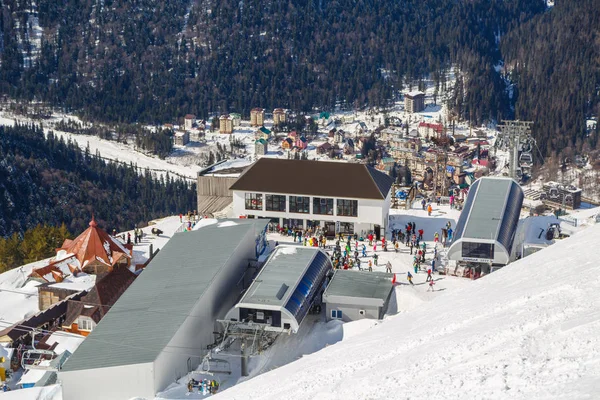 Dombay Russland Februar 2018 Skistation Auf 2277 Hintergrund Der Stadt — Stockfoto