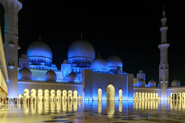 Abu Dhabi Eau Janvier 2019 Magnifique Vue Sur Zone Intérieure — Photo