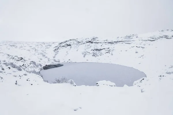Кратер Керидского Вулкана Время Зимнего Снега Исландии — стоковое фото