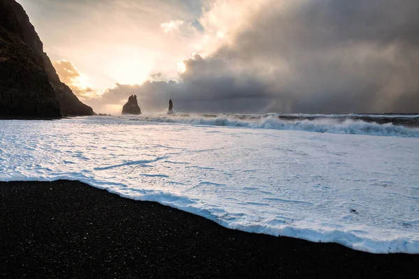 Reynisfjara Καλύτερα Γνωστή Black Sand Θέα Στην Παραλία Κατά Την — Φωτογραφία Αρχείου