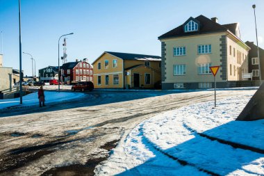 İzlanda 'nın batı kesiminde, Snaefellsnes yarımadasının kuzey kesiminde bulunan küçük bir kasaba olan Stykisholmur kış manzarası