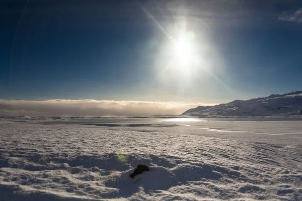 美丽背景的冰岛Hvannadalshnukur的Jokulsarlon雪景 — 图库照片