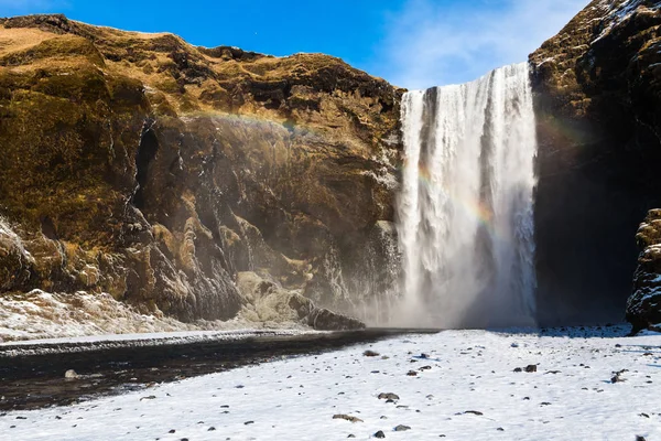 Skogafoss Utsikt Vintern Snö Som Ligger Skoga Floden Södra Island — Stockfoto