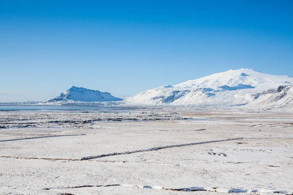 Arnarstapi Stapi Een Klein Vissersdorp Aan Voet Van Berg Stapafell — Stockfoto