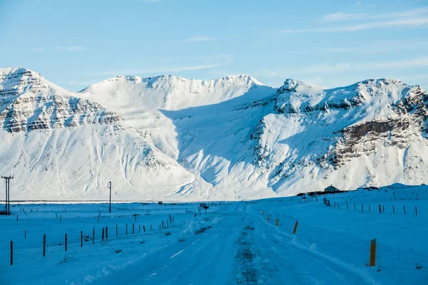 Krásná Zimní Sněhová Krajina Snaefellsnesvegur Blízkosti Kirkjufell — Stock fotografie