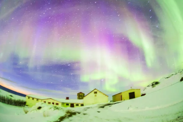 Aurora Borealis Meglio Conosciuta Come Aurora Boreale Vista Sullo Sfondo — Foto Stock