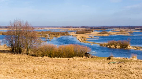 Biebrzanski Park Narodowy 'de. Wiosna nad Biebrza. Rozlewiska Biebrzy