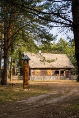 Architektura drewniana Podlasia. Dolina Gornej Narwi. Tradycja i wiara