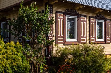 Podlasie 'deki ahşap mimarinin güzelliği Açık Kepenkler Ülkesi, Polonya