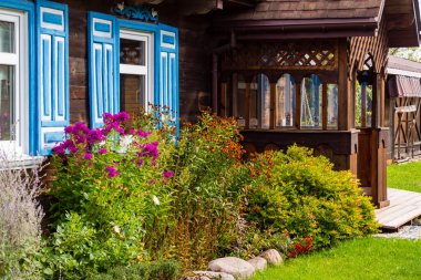 Podlasie 'deki ahşap mimarinin güzelliği Açık Kepenkler Ülkesi, Polonya