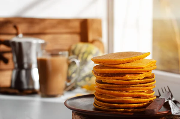 Setumpuk Pancake Labu Sarapan Lezat Yang Sehat Musim Gugur — Stok Foto