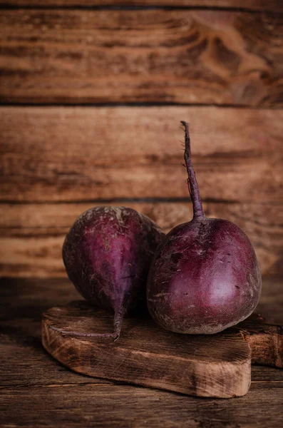 Freshly Harvested Red Beetroot Rustic Wooden Background Vertical Copy Space — Stock Photo, Image