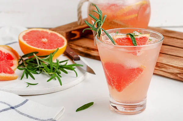 Toranja Caseira Mocktail Com Alecrim Bebida Verão — Fotografia de Stock