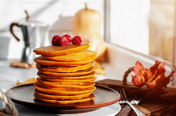 Setumpuk Pancake Labu Makanan Vegetarian Yang Sehat — Stok Foto