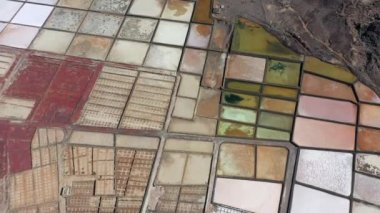 İspanya, Kanarya Adaları, Lanzarote, Salinas de Janubio, tuz işleri