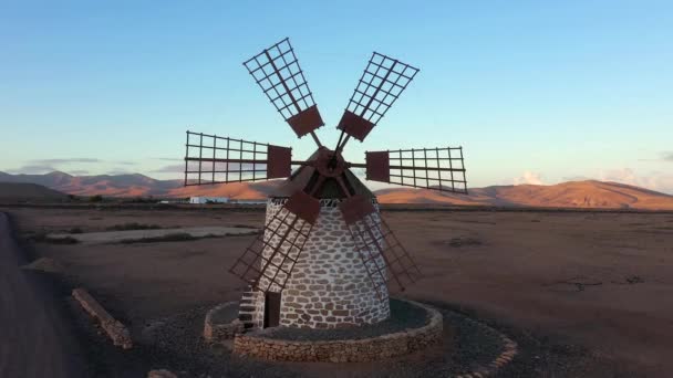 Spanien Kanarieöarna Fuerteventura Circa 2020 Molino Tefia Traditionell Väderkvarn Tefia — Stockvideo
