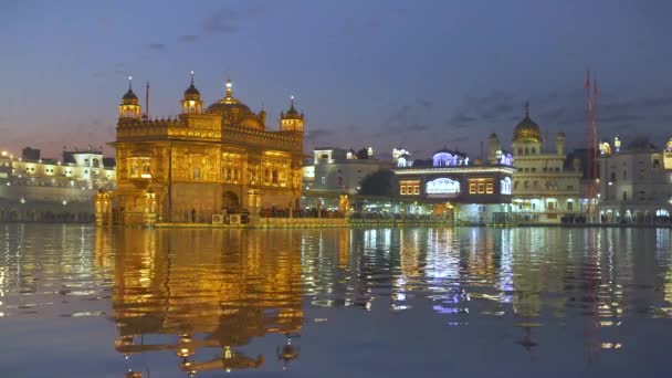 2018年1月 旁遮普邦 Amritsar Golden Temple Harmandir Sahib Amrit Sagar Nectar湖 — 图库视频影像