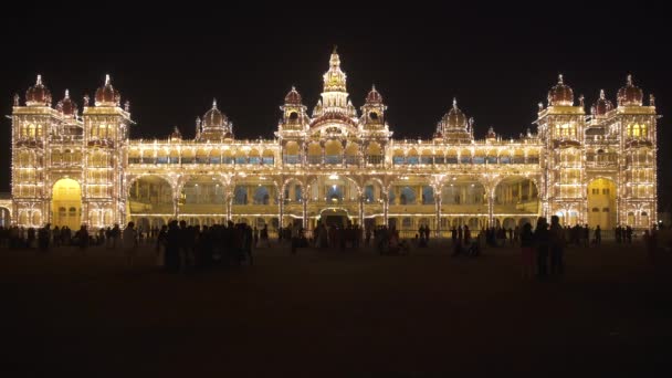 Jan 2018 India Karnataka Mysore City Palace Illuminated Night — стокове відео
