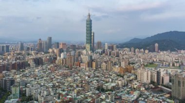 Mart 2018, Tayvan, Taipei, Şehir silueti ve Taipei 101 binası