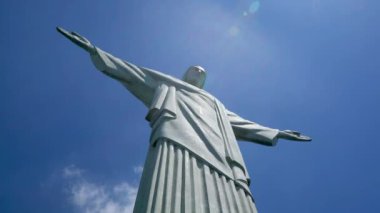 Rio de Janeiro, Brezilya, Güney Amerika - CIRCA 2016: Corcovado Dağı 'ndaki Cristo Redentor (İsa Kurtarıcısı) heykeli