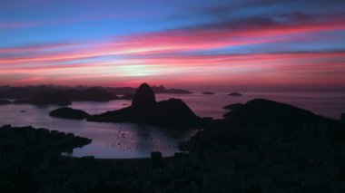 Pao Acucar veya Sugar Somun Dağı ve Botafogo Körfezi, Rio de Janeiro, Brezilya, Güney Amerika