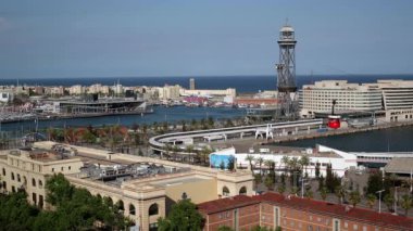 İspanya 'nın Barcelona kentindeki eski liman bölgesi Port Vell' in manzarası değişti.