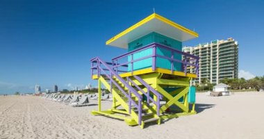 South Beach, Ocean Drive, Miami Beach, Miami, Florida, ABD 'de Art Deco tarzı cankurtaran kulübesi