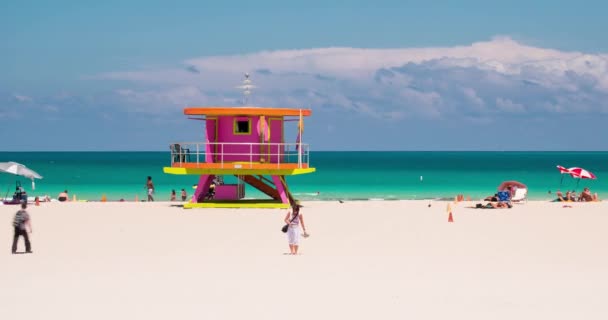 Art Deco Stijl Badmeester Hut South Beach Ocean Drive Miami — Stockvideo