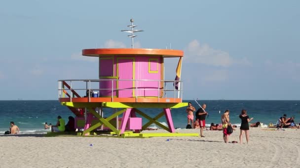 Art Deco Hütte Für Rettungsschwimmer South Beach Ocean Drive Miami — Stockvideo