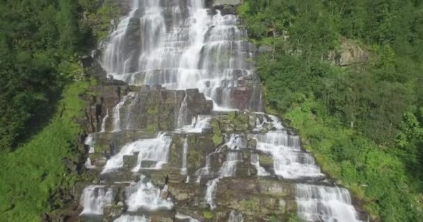 Cascada Tvindefossen Tvinde Lângă Voss Hordaland Norvegia Scandinavia — Videoclip de stoc