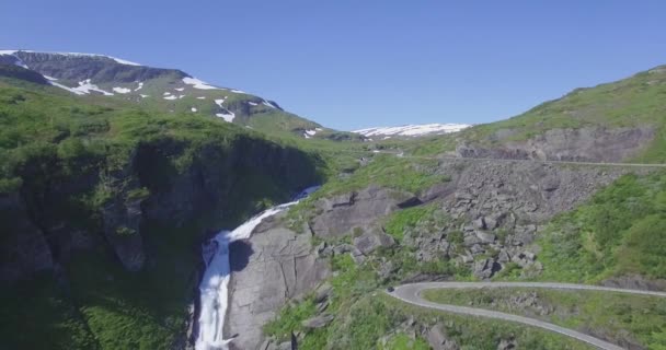 Cascada Sendeelvi Río Myrkdalslvi Myrkdalen Voss Noruega — Vídeo de stock